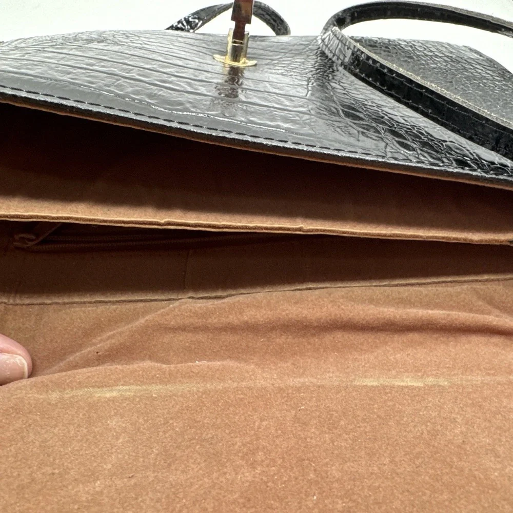 Vintage Black Leather Alligator Clutch Removable Strap Tradwife Costume Cocktail